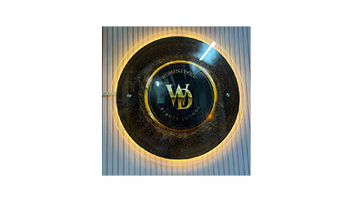 Womens Doll Beauty Parlour logo